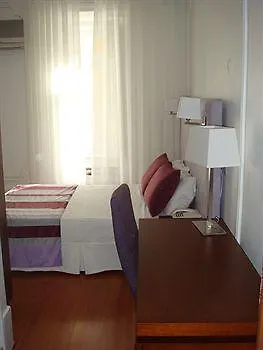 Res Dublin Hotel 2*